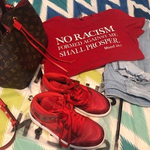 No racism tee